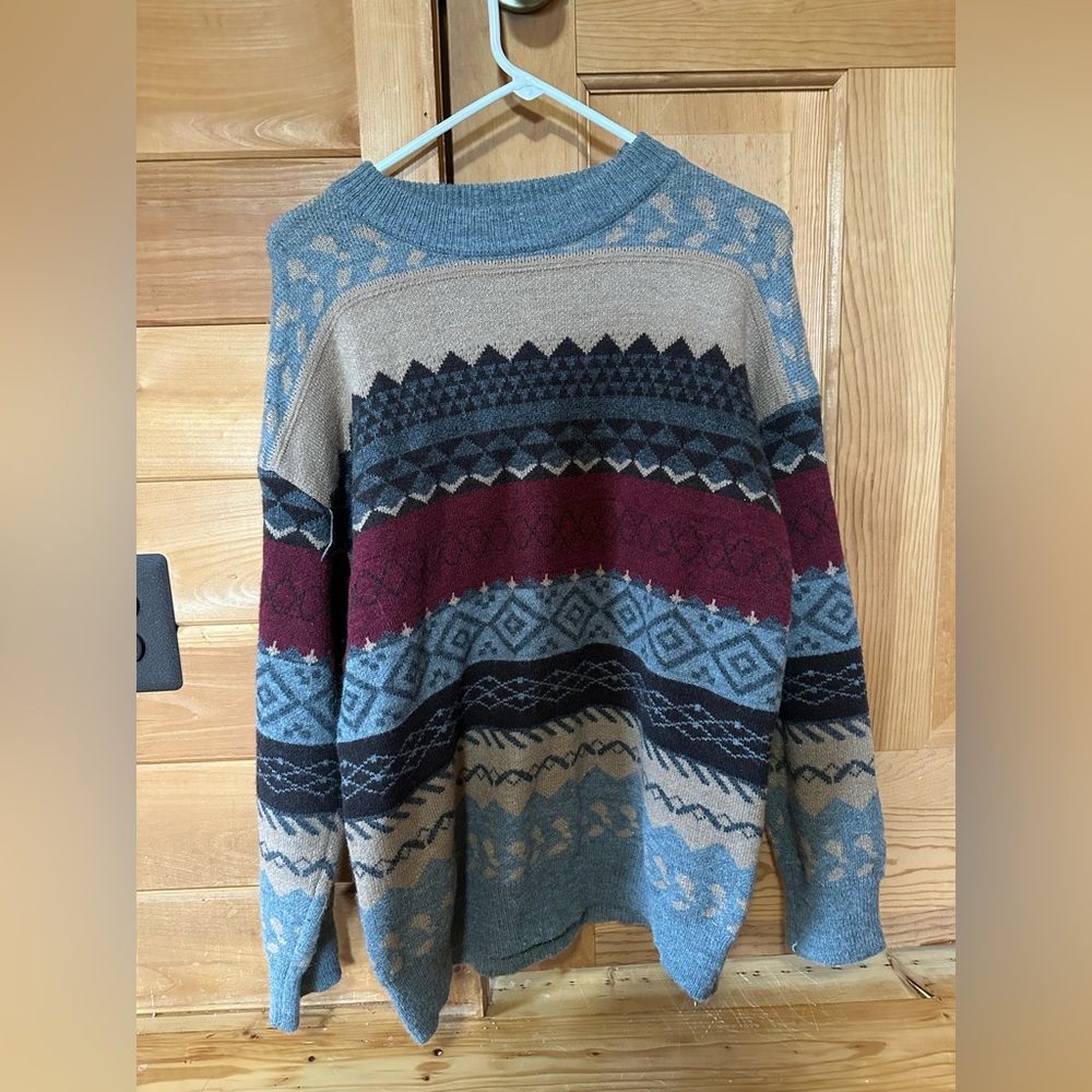 Multicolor Patterned Sweater - image 1